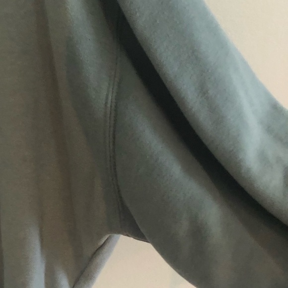 Dynamite Sage Green Cropped Sweatshirt size XS - Picture 5 of 10